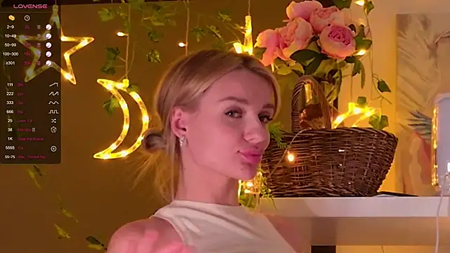 MissLovex online show from March 11, 2025, 5:02 pm