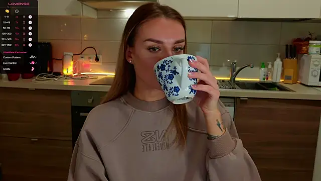 MissLovex online show from November 13, 2025, 8:46 am