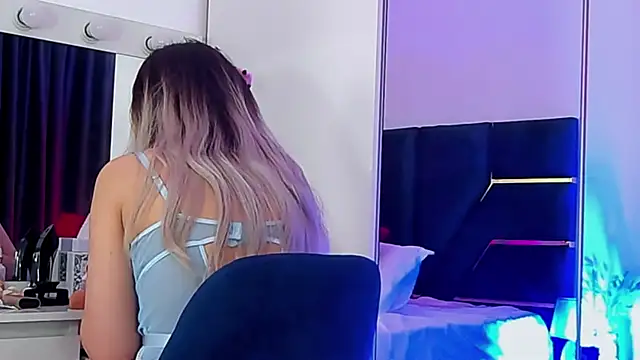 AllisonSweets online show from March 25, 2026, 10:43 am