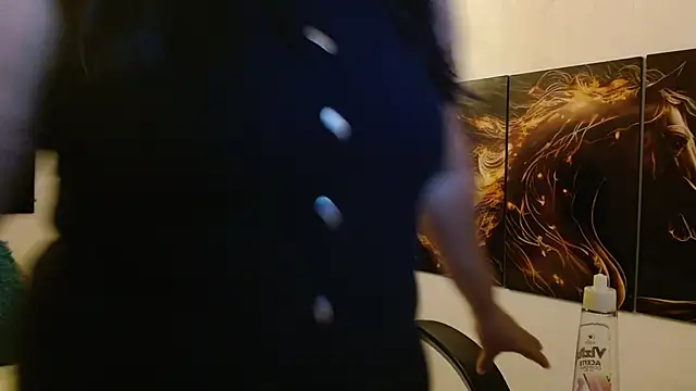 amalia brunette online show from March 14, 2026, 11:32 pm