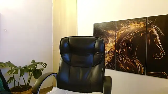 amalia brunette online show from March 20, 2026, 7:24 am