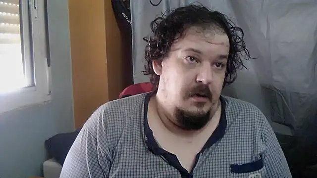 porkorossy online show from March 9, 2026, 9:24 am