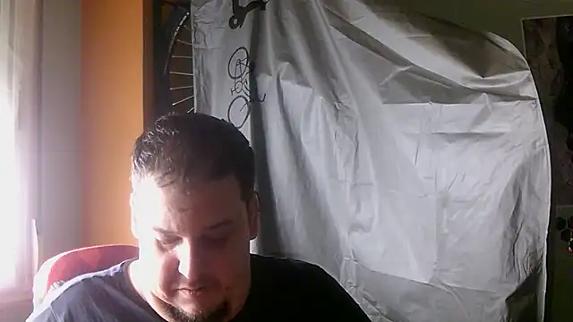 porkorossy online show from March 24, 2026, 8:52 am