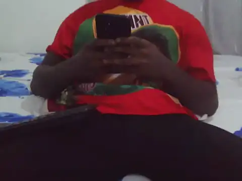 Snapshot of Hornny_Phrase chatting on May 14, 2026, 2:13 pm Hornny Phrase online show from May 14, 2026, 2:13 pm