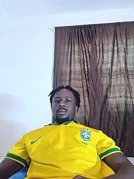 Snapshot of Hornny_Phrase chatting on July 7, 2026, 9:35 am Hornny Phrase online show from July 7, 2026, 9:35 am