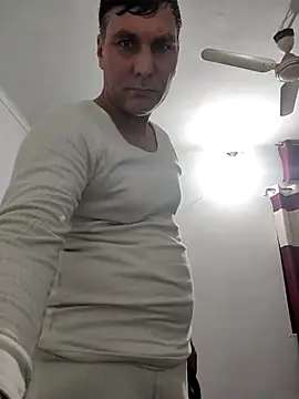 ZIMMY25 online show from December 21, 2025, 4:47 pm