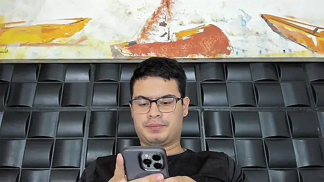 Snapshot of willy_colombia chatting on January 23, 2025, 4:26 pm willy colombia online show from January 23, 2025, 4:26 pm