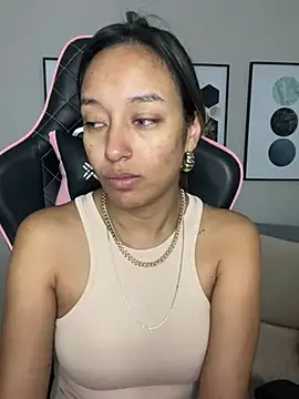 DianaHopson online show from February 23, 2025, 10:28 am