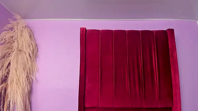 Snapshot of Shanelle__ chatting on February 19, 2026, 2:02 pm Shanelle online show from February 19, 2026, 2:02 pm