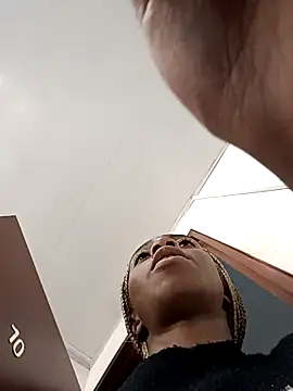 Snapshot of Shanelle__ chatting on February 25, 2026, 1:43 pm Shanelle online show from February 25, 2026, 1:43 pm