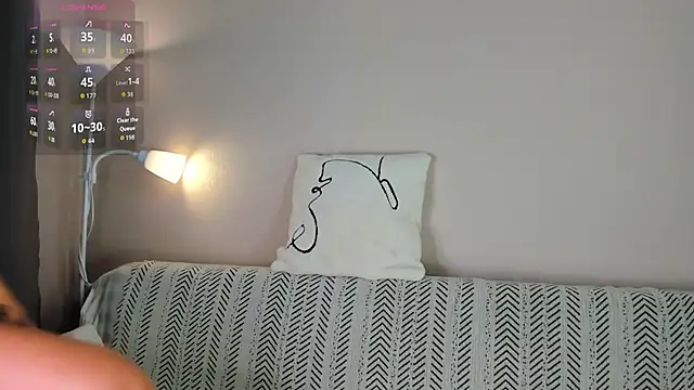 Alice hailey  online show from November 3, 2025, 2:40 pm