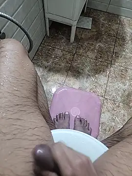 Snapshot of surfer_fun29 chatting on December 14, 2024, 4:12 am surfer fun29 online show from December 14, 2024, 4:12 am