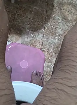 Snapshot of surfer_fun29 chatting on October 20, 2025, 4:24 am surfer fun29 online show from October 20, 2025, 4:24 am