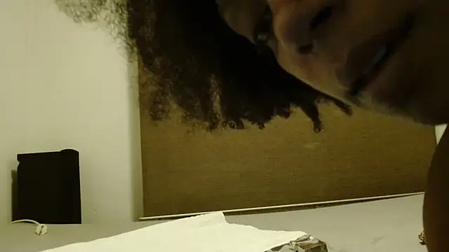 ROXYNL online show from January 13, 2025, 10:24 pm