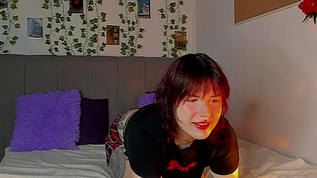 Snapshot of miss_Lizzy chatting on January 16, 2025, 1:27 am miss Lizzy online show from January 16, 2025, 1:27 am