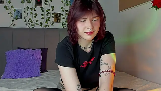 Snapshot of miss_Lizzy chatting on February 9, 2025, 1:11 am miss Lizzy online show from February 9, 2025, 1:11 am