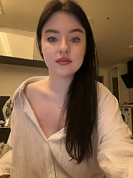 Snapshot of Angela_Fosterr chatting on July 17, 2026, 6:24 pm Angela Fosterr online show from July 17, 2026, 6:24 pm