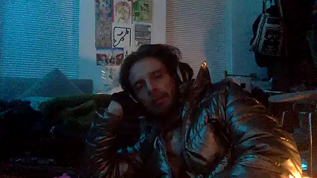 DownstairsSky online show from December 25, 2024, 8:07 am