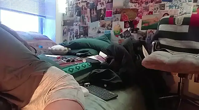 DownstairsSky online show from January 7, 2025, 12:20 pm