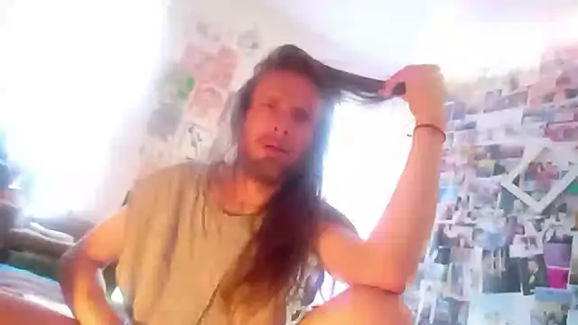 DownstairsSky online show from January 8, 2025, 12:47 pm