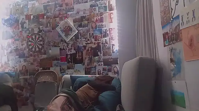 DownstairsSky online show from March 7, 2025, 10:35 am