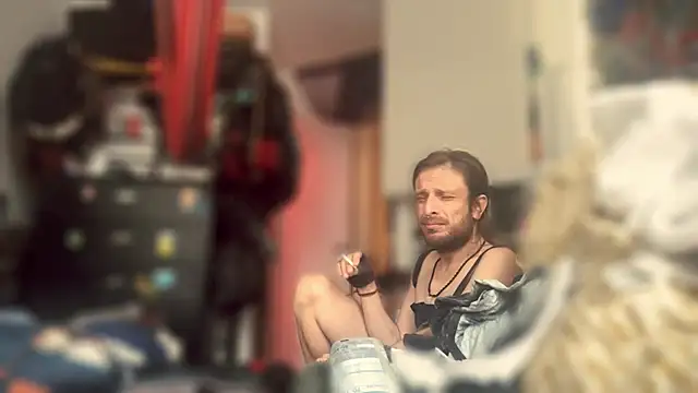 DownstairsSky online show from October 12, 2025, 4:28 pm