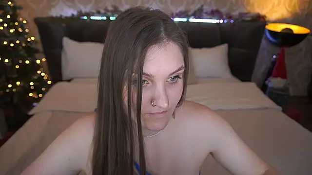 EmmyCharmm online show from December 30, 2024, 9:37 am