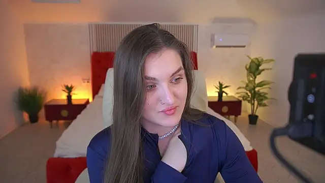 Snapshot of EmmyCharmm chatting on June 23, 2026, 5:49 am EmmyCharmm online show from June 23, 2026, 5:49 am