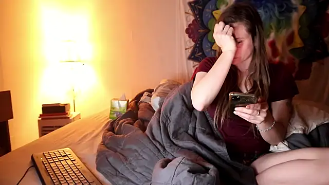 xxpixeyxx online show from March 4, 2025, 9:40 am