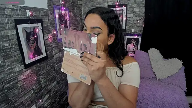 Andrys  online show from November 24, 2025, 10:53 pm