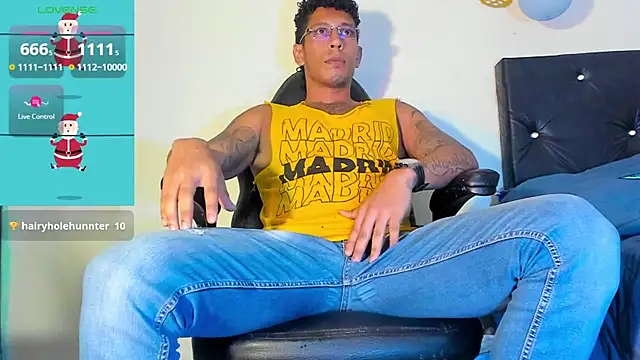 Snapshot of FuckHardlove chatting on December 30, 2024, 5:55 pm FuckHardlove online show from December 30, 2024, 5:55 pm