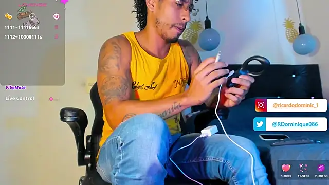 Snapshot of FuckHardlove chatting on January 31, 2025, 3:00 pm FuckHardlove online show from January 31, 2025, 3:00 pm