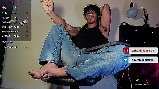 Snapshot of FuckHardlove chatting on November 1, 2025, 3:19 am FuckHardlove online show from November 1, 2025, 3:19 am