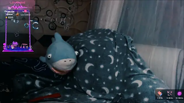 tia meow online show from October 17, 2025, 10:34 pm