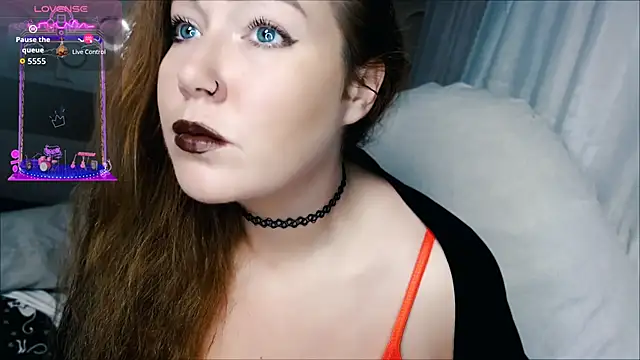 tia meow online show from November 26, 2025, 1:28 am