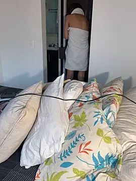 Snapshot of Ameellie chatting on January 28, 2025, 7:10 pm Ameellie online show from January 28, 2025, 7:10 pm