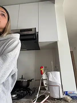 Ameellie online show from January 11, 2026, 4:01 pm