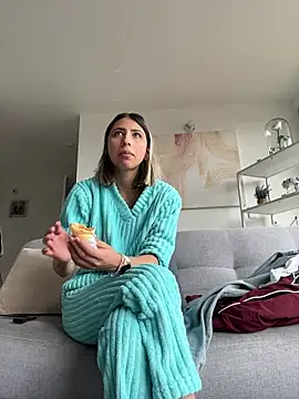 Ameellie online show from January 14, 2026, 4:12 pm