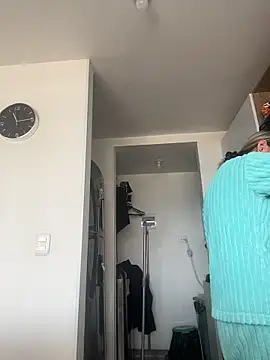 Snapshot of Ameellie chatting on February 10, 2026, 4:22 pm Ameellie online show from February 10, 2026, 4:22 pm