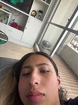 Ameellie online show from April 2, 2026, 4:37 pm