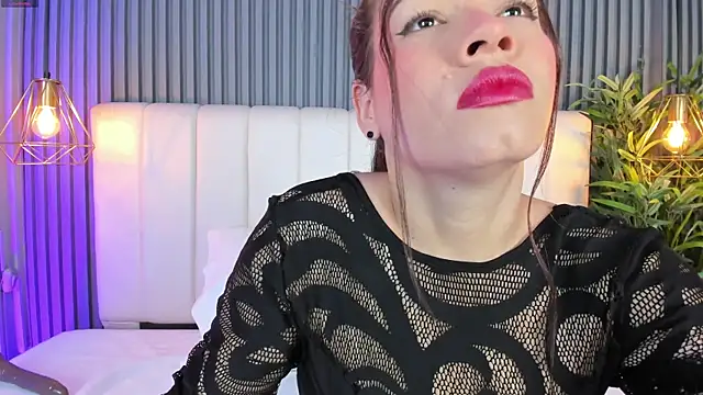 SaraRiley online show from December 17, 2025, 10:49 pm