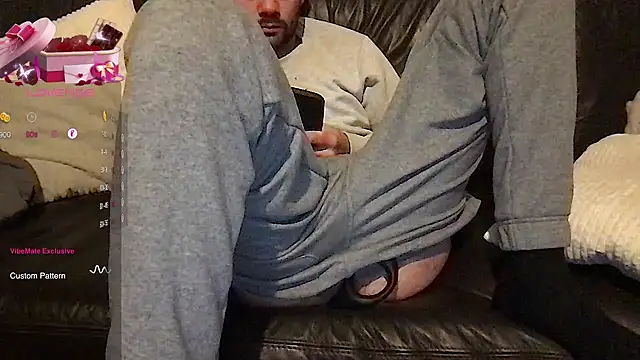 Snapshot of athenphysics chatting on December 7, 2024, 9:17 am athenphysics online show from December 7, 2024, 9:17 am