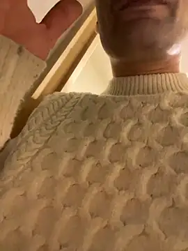 Snapshot of athenphysics chatting on December 26, 2024, 11:03 pm athenphysics online show from December 26, 2024, 11:03 pm