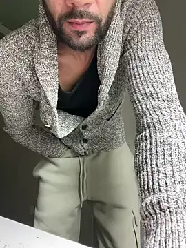 Snapshot of athenphysics chatting on November 11, 2025, 10:10 pm athenphysics online show from November 11, 2025, 10:10 pm