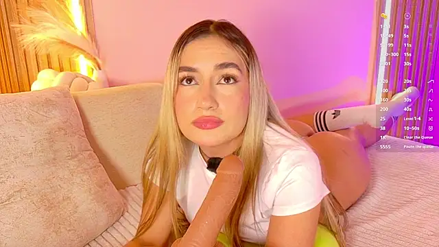 Snapshot of alison_collins chatting on February 10, 2026, 7:18 pm alison collins online show from February 10, 2026, 7:18 pm