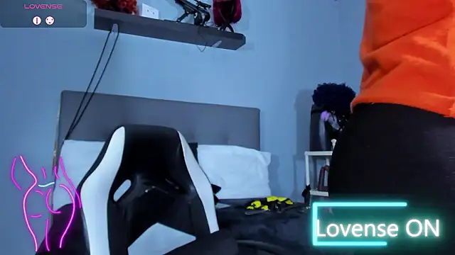 Coco Kiss online show from March 25, 2026, 7:20 pm