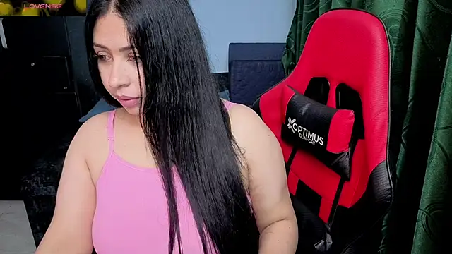 Snapshot of charlotee_lovee69 chatting on June 20, 2026, 1:52 am charlotee lovee69 online show from June 20, 2026, 1:52 am