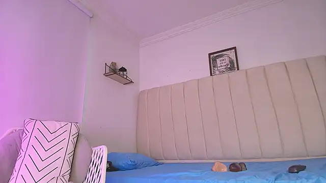 mollyrivera online show from January 23, 2025, 10:33 pm