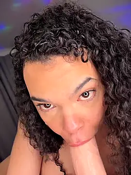 naomikandra online show from December 2, 2025, 1:50 pm