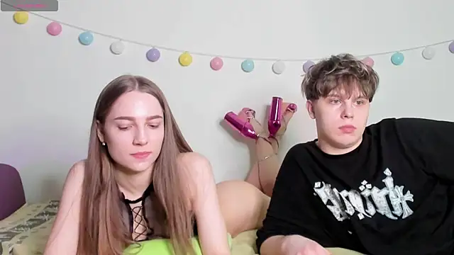 Emily and Ilumi online show from January 30, 2025, 8:10 pm